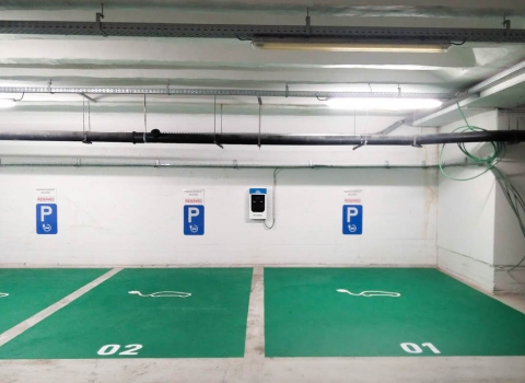 Thermoplastische markering elektrisch laden